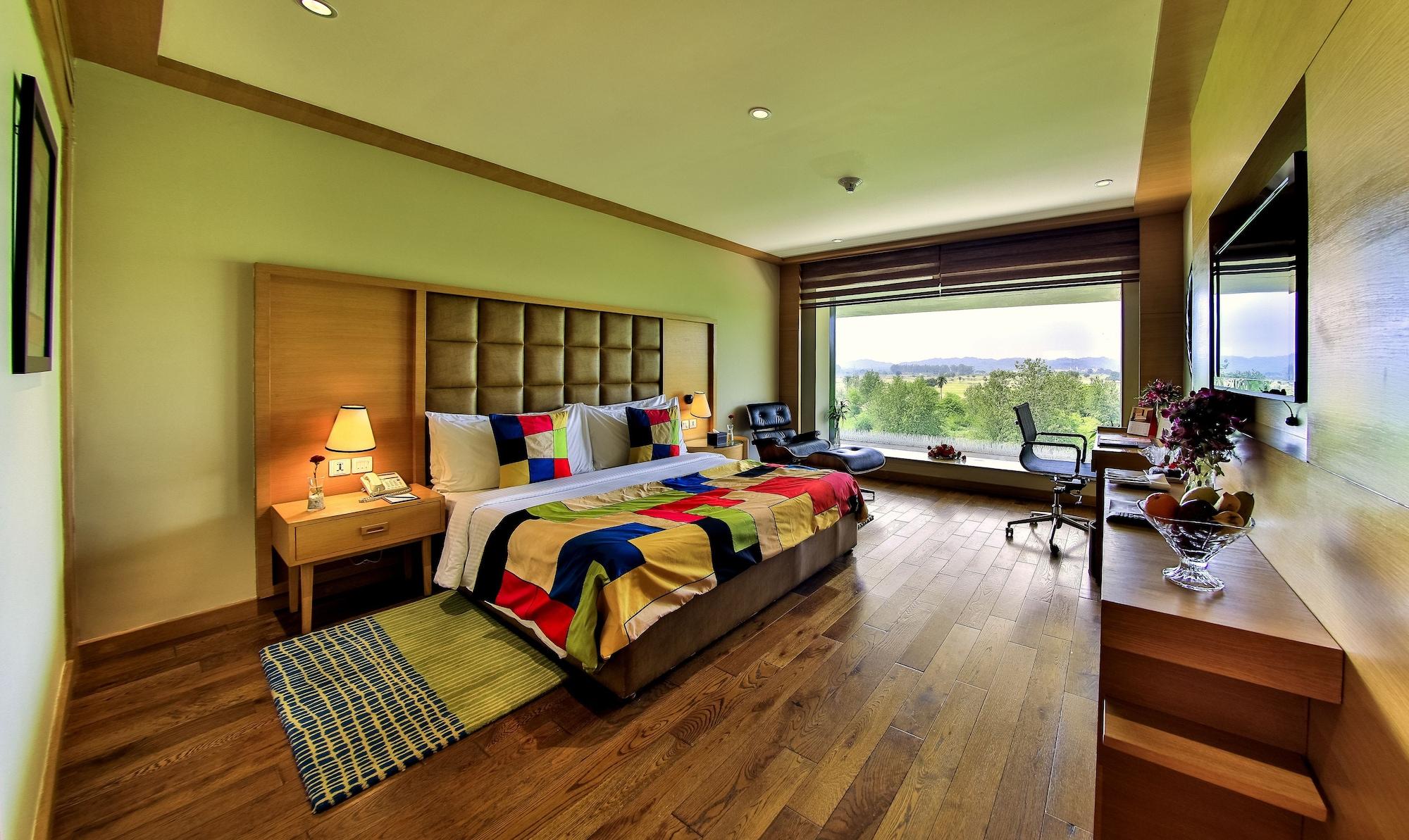 The Lalit Chandigarh Exterior photo