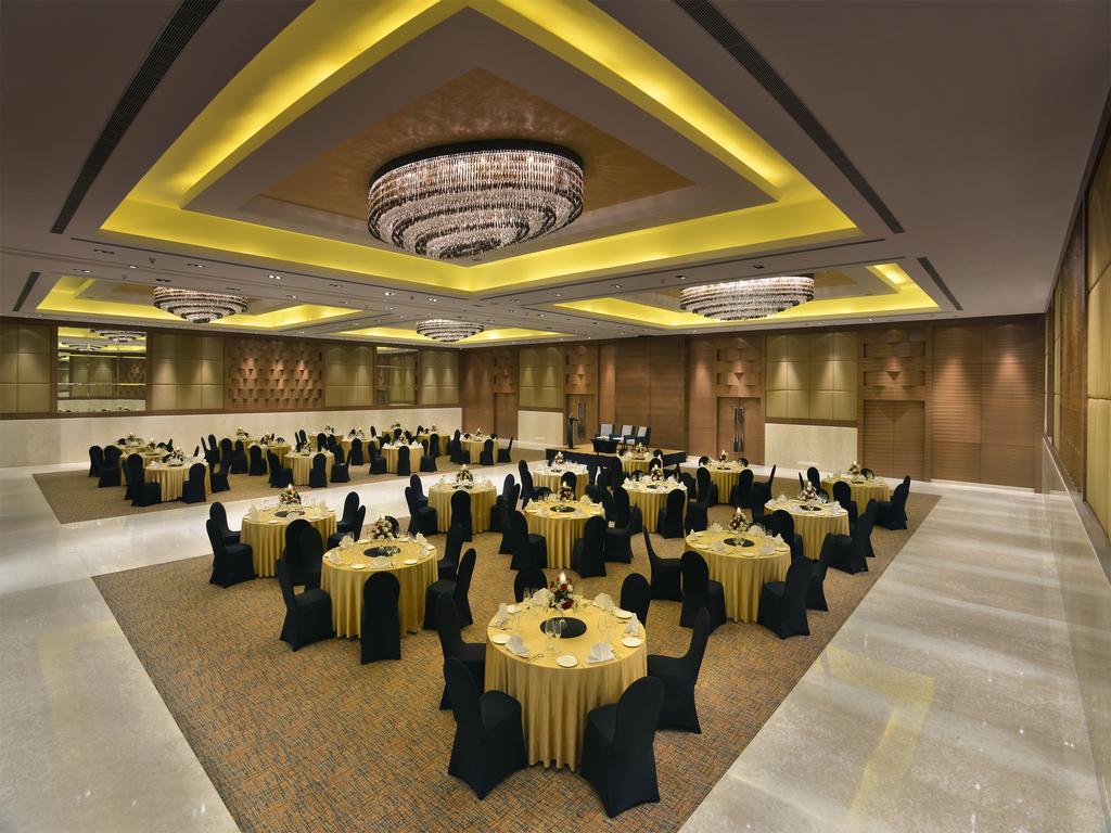 The Lalit Chandigarh Exterior photo